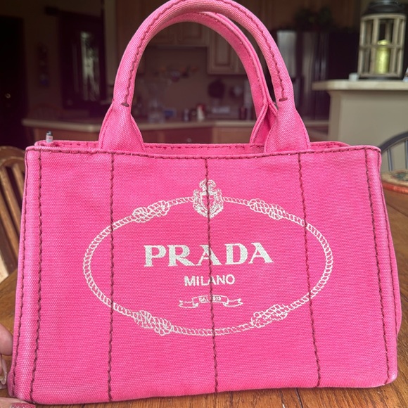 Beautiful authentic pink Prada bag - Picture 1 of 10